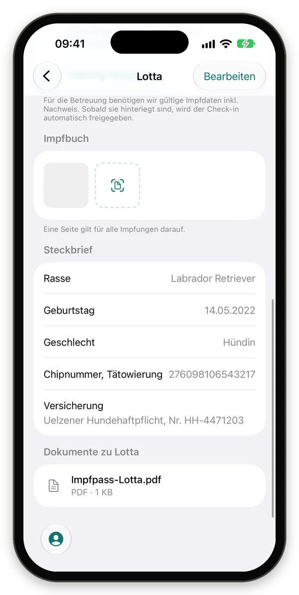 Impfbuch, Steckbrief mit Rasse, Geburtstag, Chipnummer, Versicherung und Dokumente zum Hund