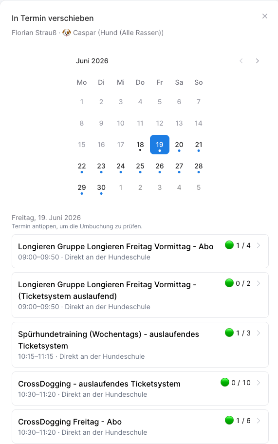Liste der Gruppentermine am gewählten Tag mit Uhrzeit, Standort und Auslastungsanzeige zum Verschieben einer Teilnahme