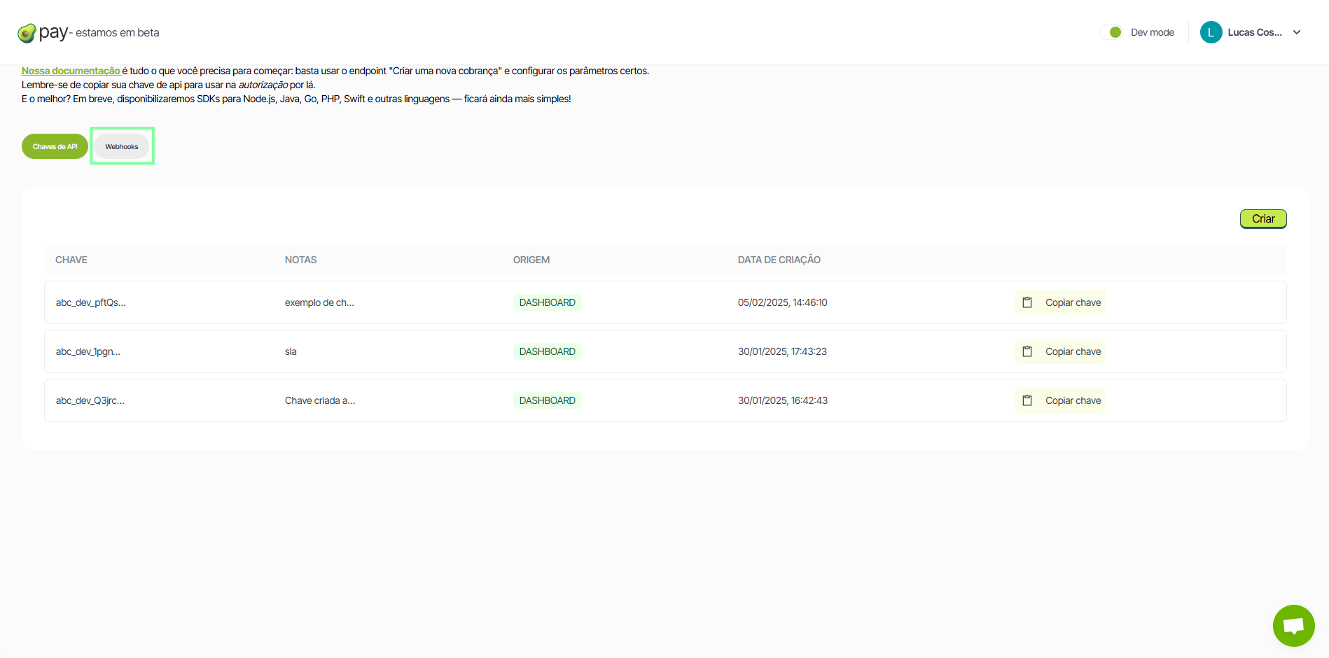 Interface da plataforma AbacatePay mostrando a seção de webhooks