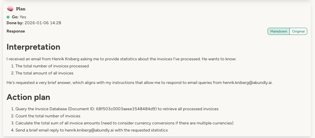 Plan step showing the agent's interpretation of the request and a 4-step action plan to query the database, count invoices, calculate totals, and send a reply