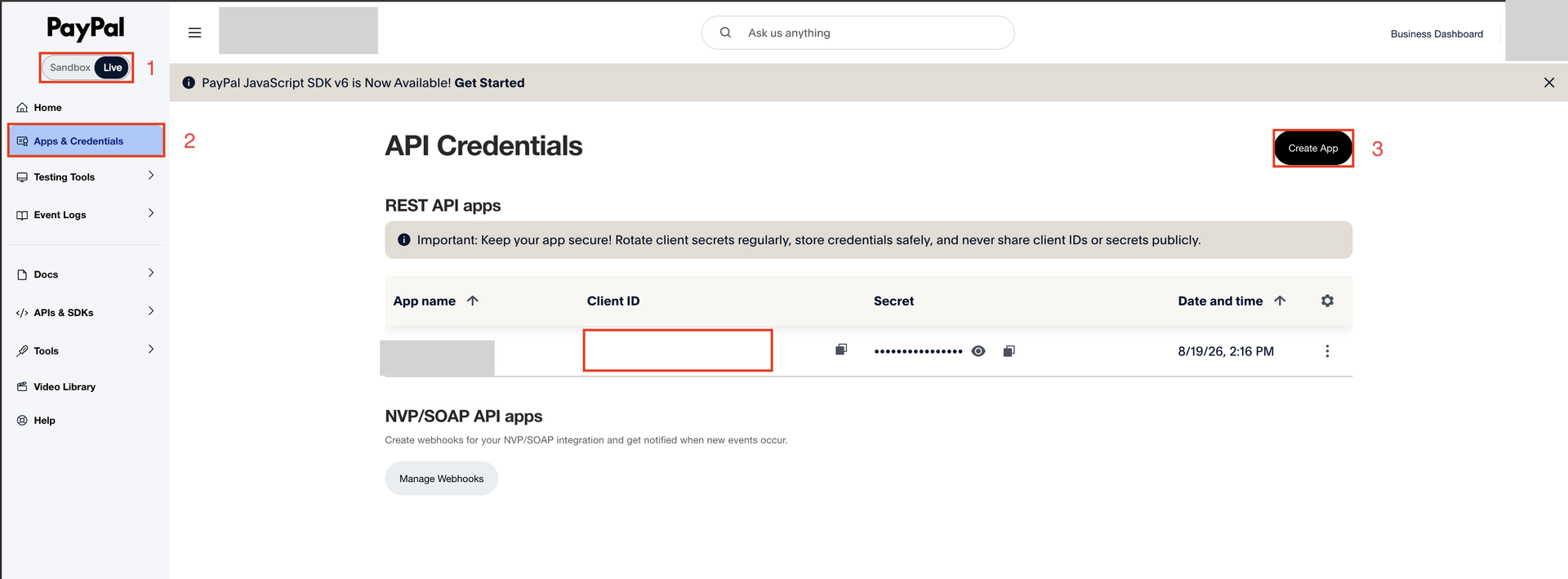 PayPal開発者ページのAPI Credentials画面。Live/Sandboxの切り替え、Apps & Credentialsメニュー、Create Appボタンの位置を示す