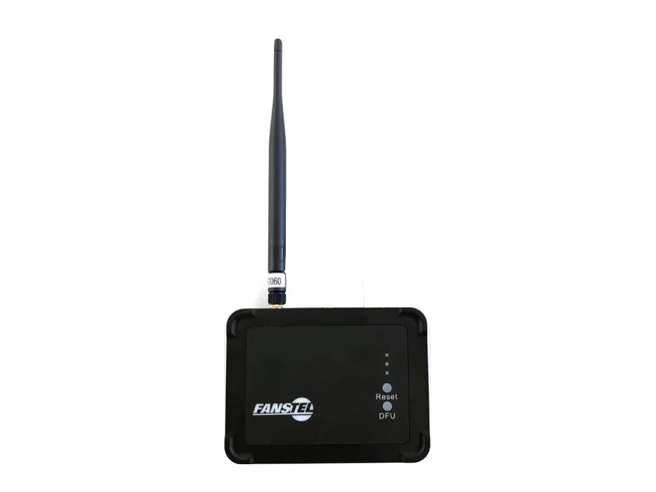 The black Fanstel LEW840x, closed, with a single 2.4 GHz antenna fitted