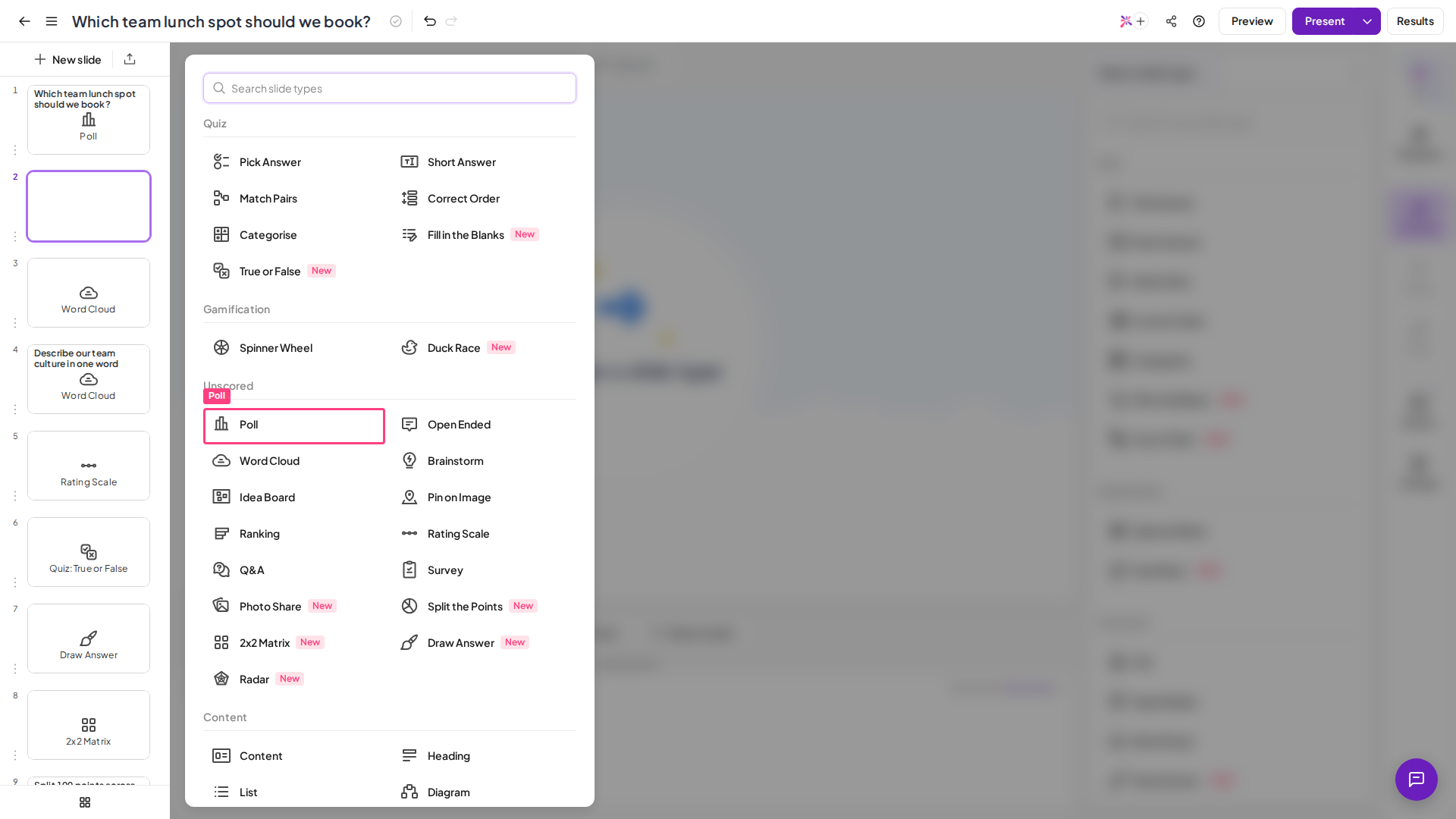 Le type de diapositive Poll d'AhaSlides mis en évidence dans le sélecteur de type de diapositive
