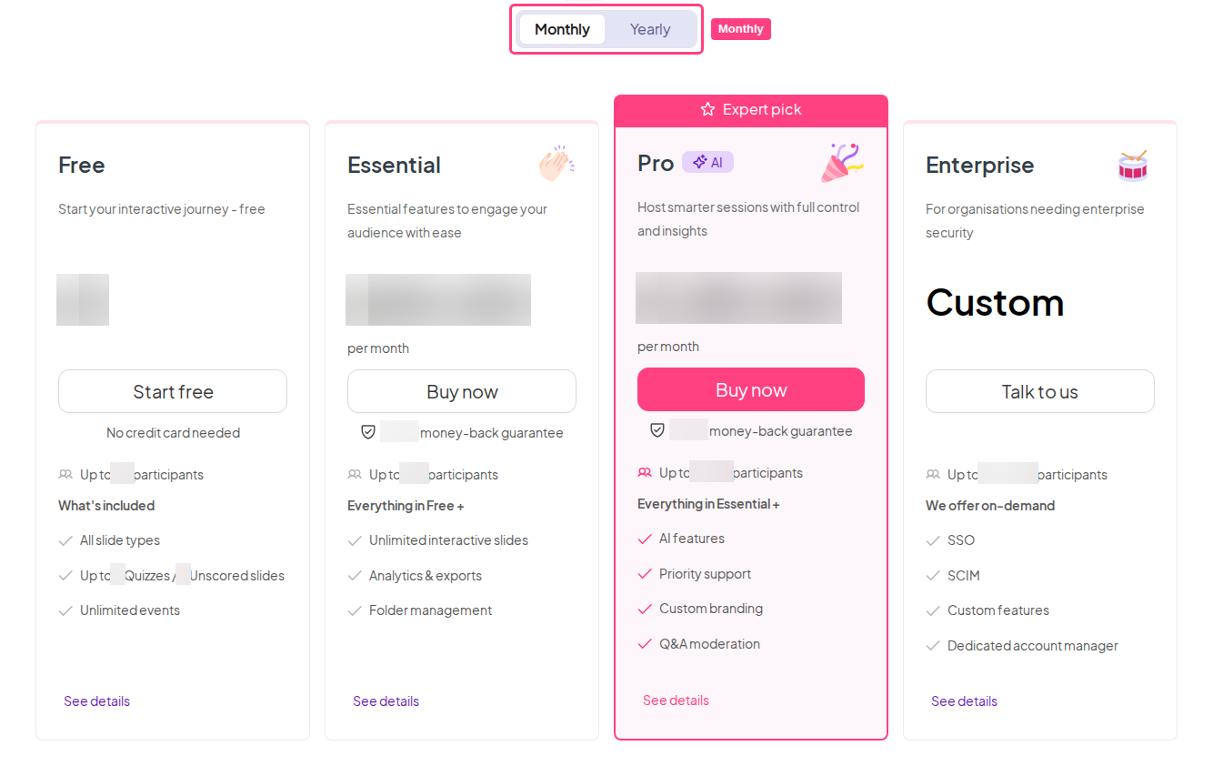 La page des tarifs AhaSlides avec la facturation mensuelle sélectionnée dans le sélecteur Mensuel et Annuel au-dessus des cartes de forfaits
