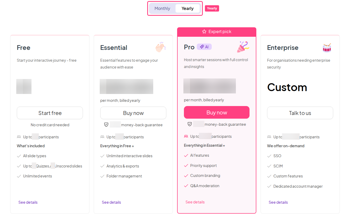 La página de precios de AhaSlides con la facturación anual seleccionada en el interruptor Mensual y Anual sobre las tarjetas de los planes