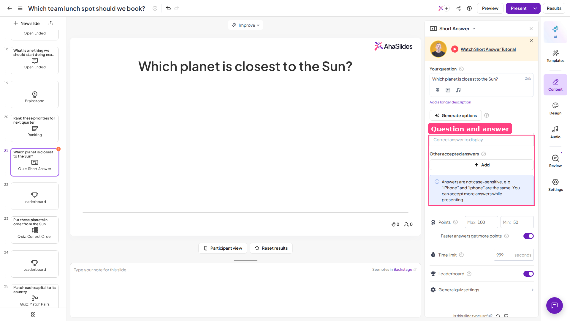 Diapositive de quiz Short Answer AhaSlides dans l'éditeur, avec la question et la réponse dans le panneau Contenu