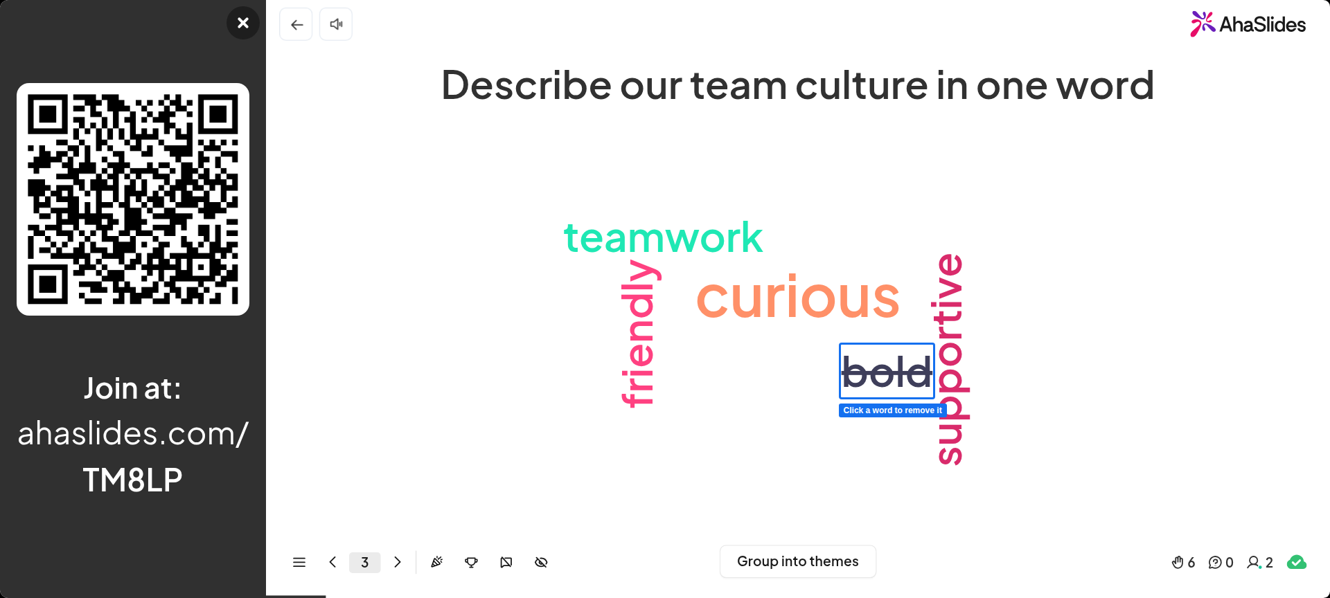 Eine Live-Word Cloud Folie in AhaSlides, bei der das Wort „bold“ durchgestrichen und hervorgehoben ist, um zu zeigen, dass ein Klick es entfernt