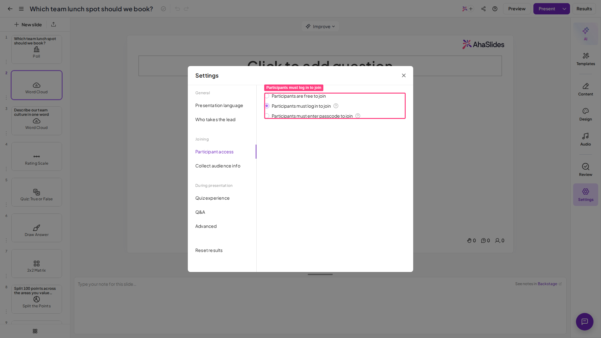 La pestaña Acceso de participantes del cuadro de diálogo de configuración, con la opción Los participantes deben iniciar sesión para unirse seleccionada