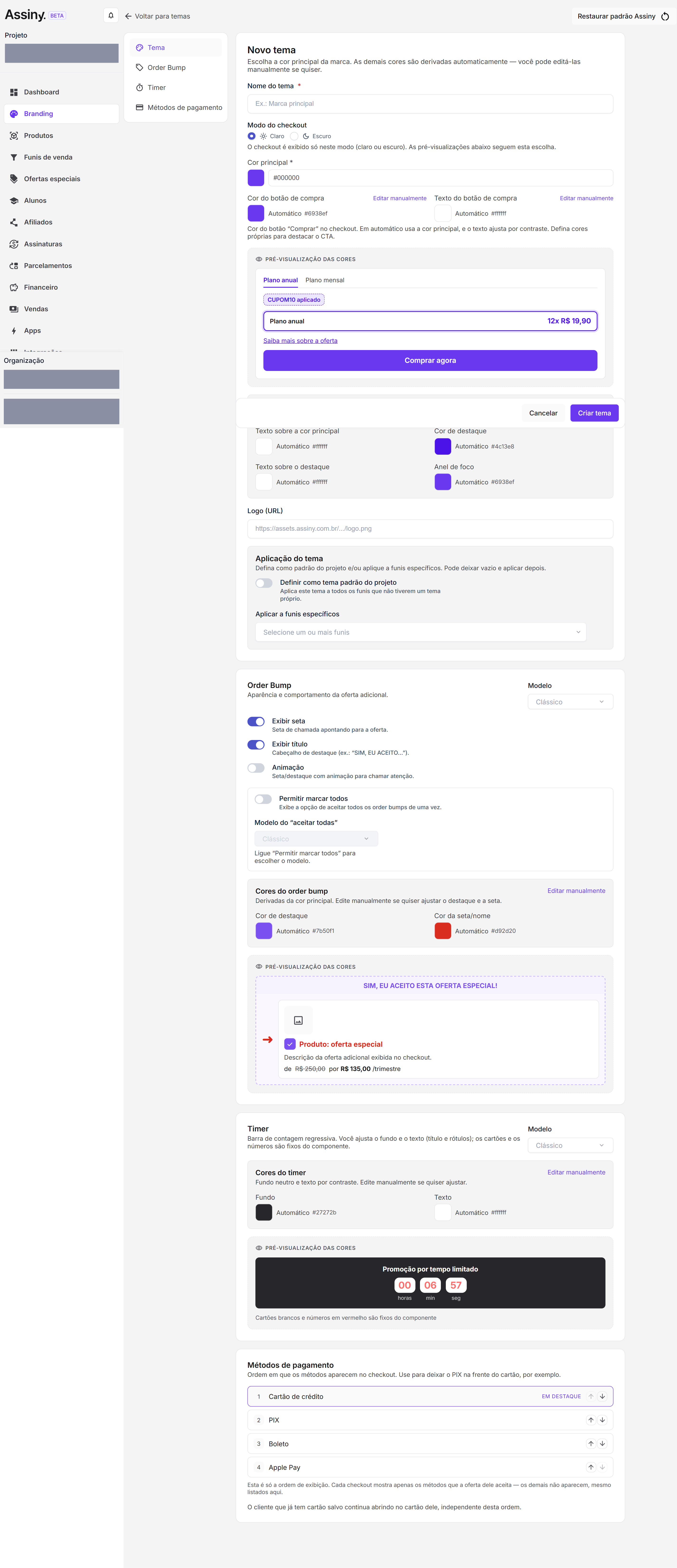 Editor de tema da Assiny, com a navegação lateral Tema, Order Bump, Timer e Métodos de pagamento e as quatro seções empilhadas na coluna central