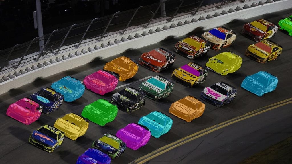 Segmentation of cars with their masks overlaid