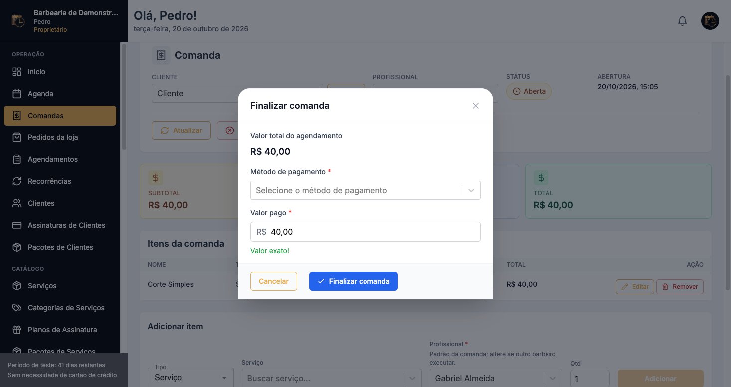 Janela Finalizar comanda com o total de R$ 40,00, o método de pagamento e o valor pago, sem confirmar o fechamento