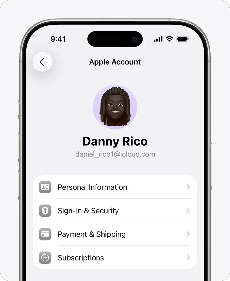 Apple Account settings in the Settings app on iPhone