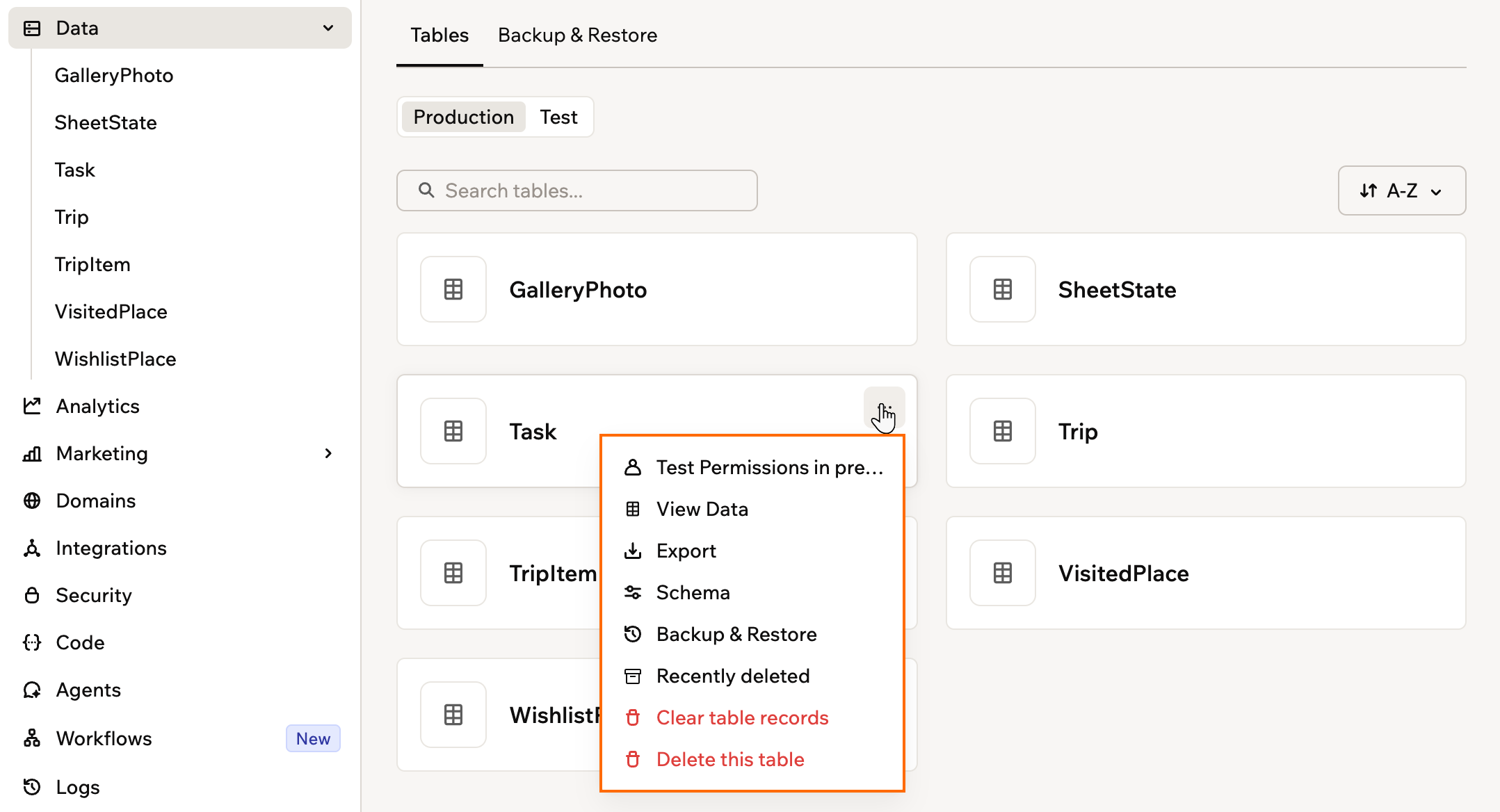 Uno screenshot della pagina Data con il menu More actions di una card aperto