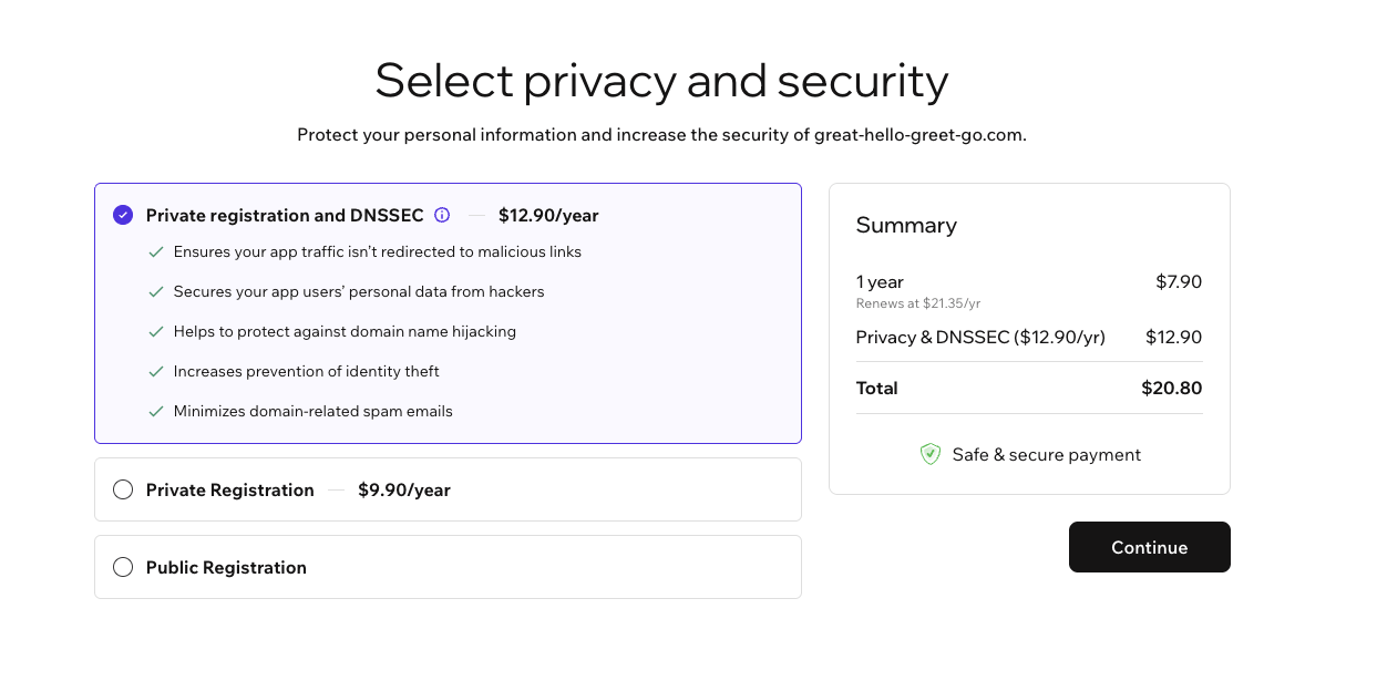 Der Schritt Select privacy and security mit ausgewähltem Private registration and DNSSEC