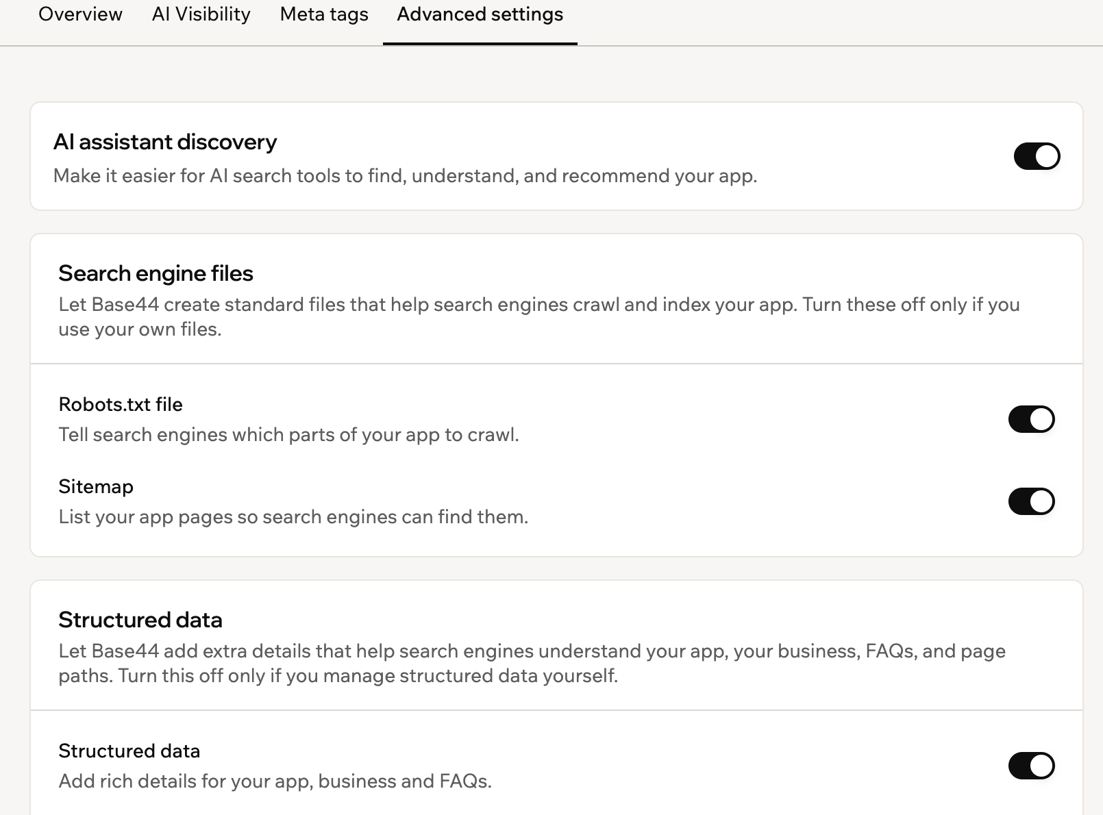 Uno screenshot della scheda Advanced settings con AI assistant discovery e i toggle Search engine files
