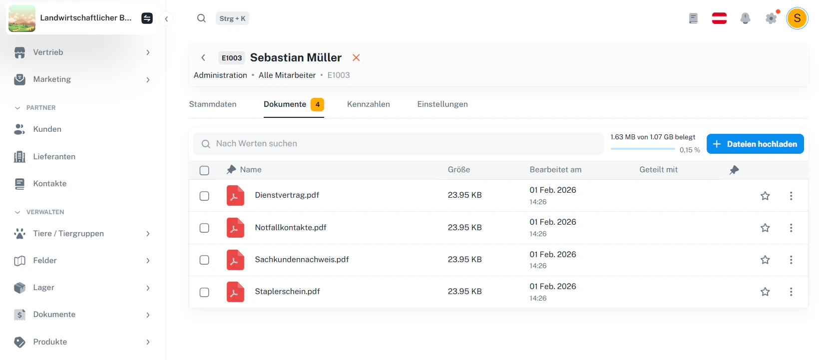 Mitarbeiter – Dokumente: Upload, Liste, Favoriten und Aktionen