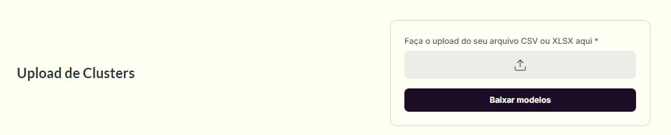 Área de Upload de Clusters com os botões Upload e Baixar modelos