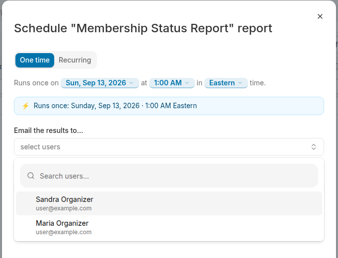 Email recipient selection for a scheduled status report