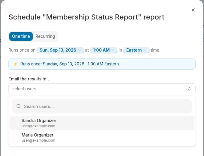 Email recipient selection for a scheduled status report