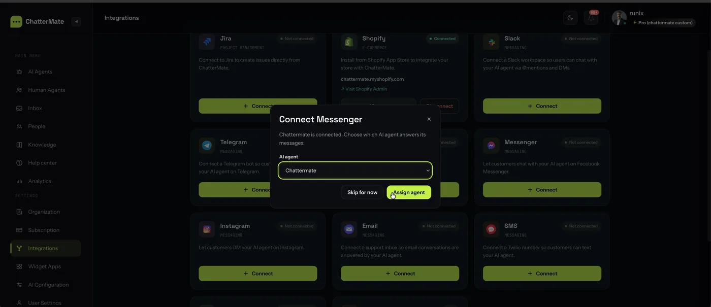 Choosing which AI agent answers the connected Page