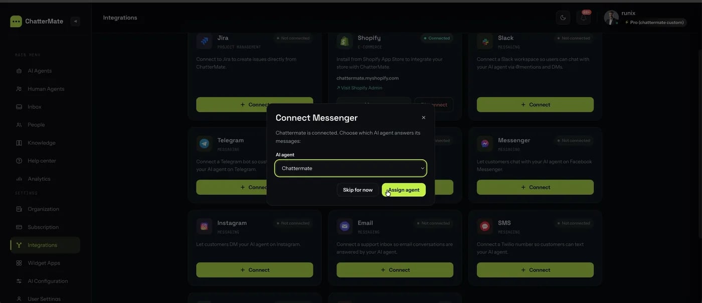 Choosing which AI agent answers the connected Page