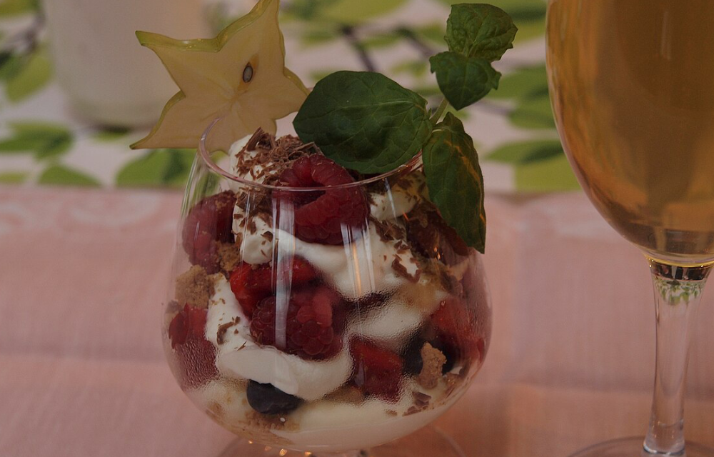 An english trifle, By JIP - Own work, CC BY-SA 4.0, https://commons.wikimedia.org/w/index.php?curid=50966818