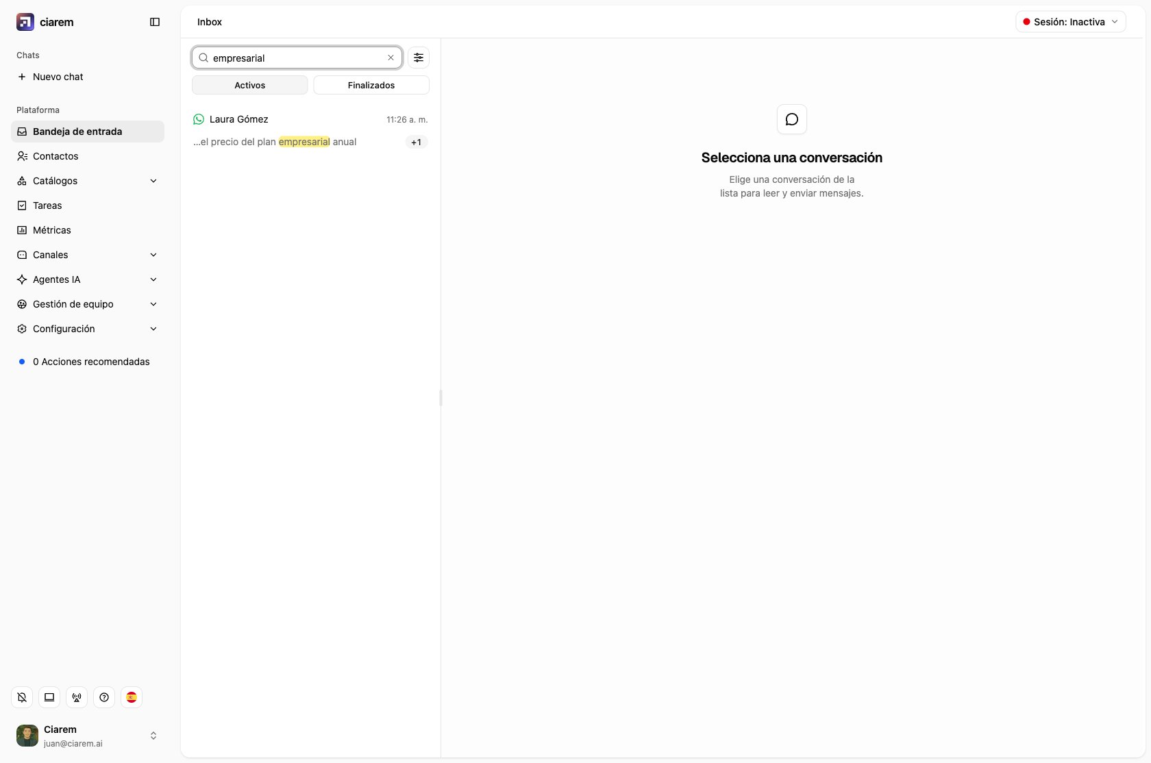 La lista de la bandeja buscando “empresarial”: el resultado muestra el mensaje más reciente que coincide, con el término resaltado y una insignia +1