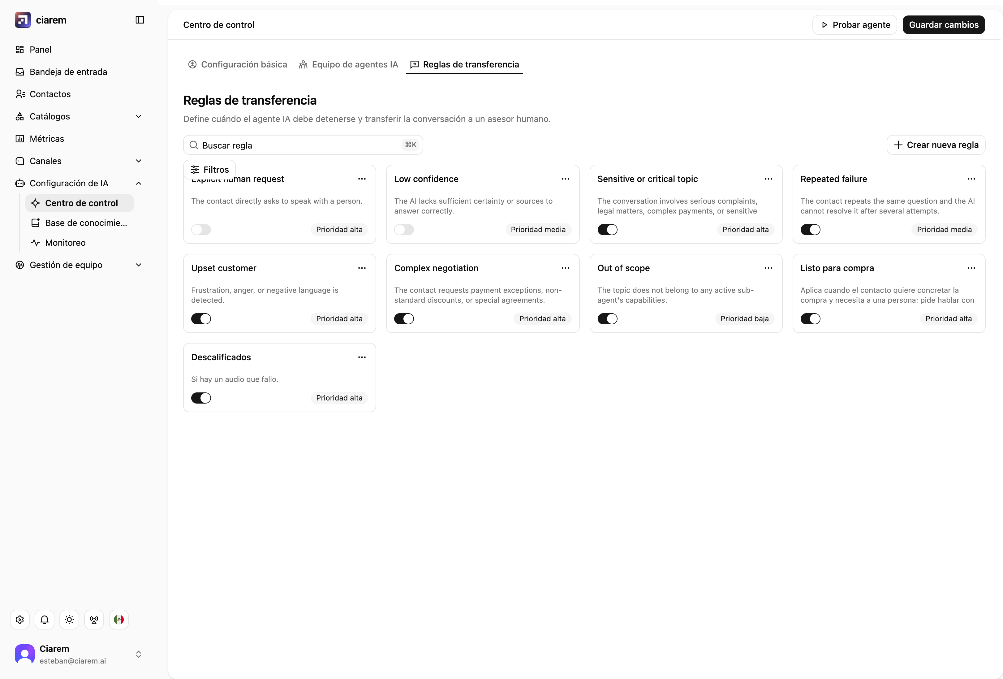 Reglas de transferencia en el Centro de control, cada una con su prioridad e interruptor