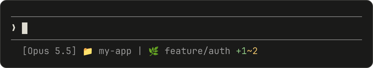 Eine Statuszeile, die Modell, Verzeichnis, Git-Branch und farbcodierte Indikatoren für bereitgestellte und geänderte Dateien anzeigt