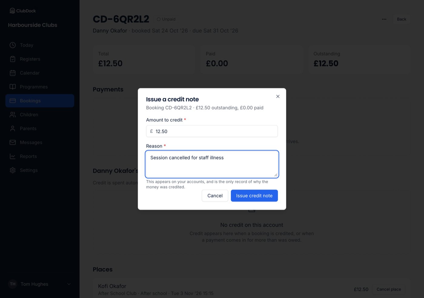 The Issue a credit note dialog at 1280px, with Amount to credit and Reason filled in