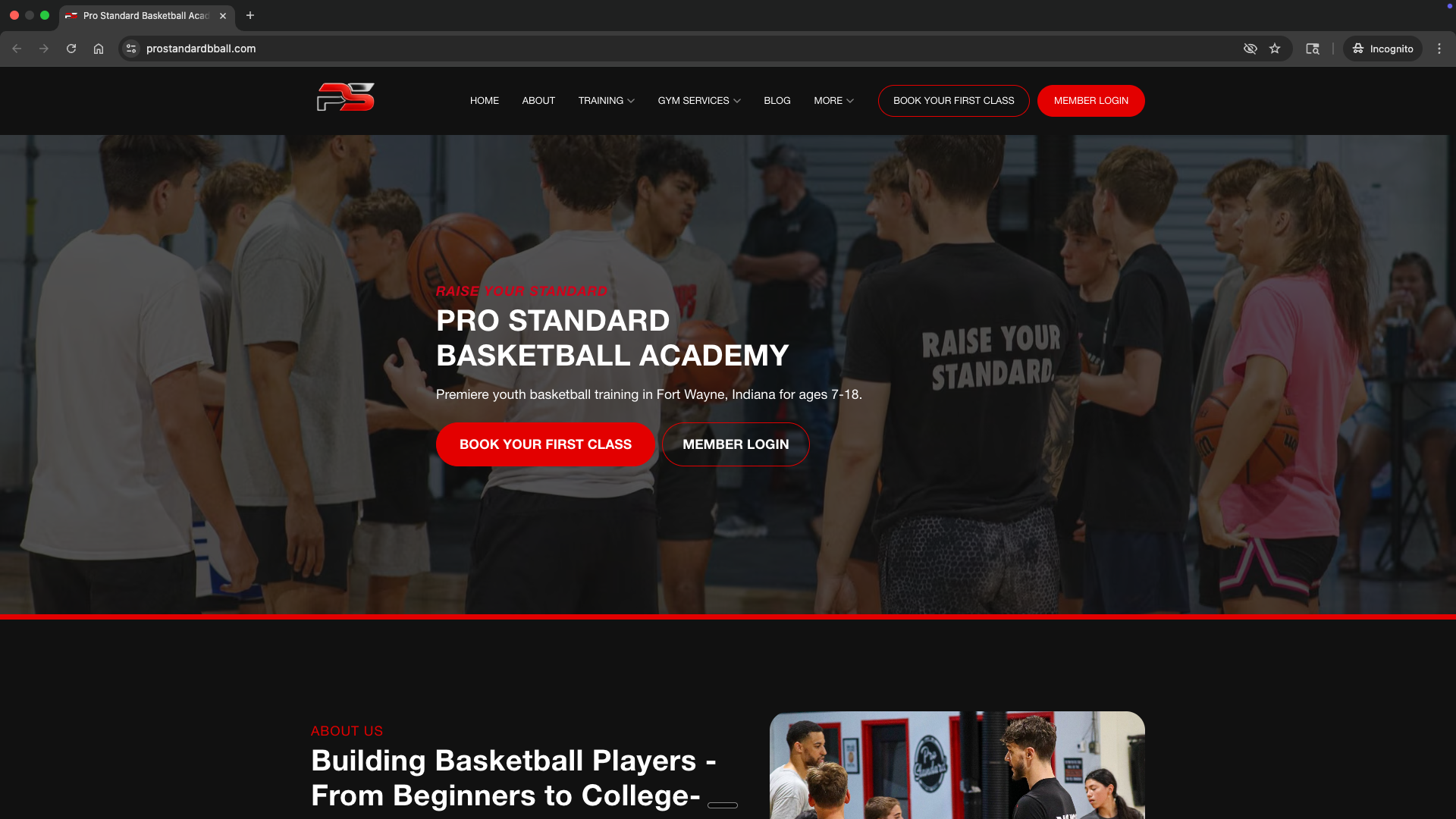 Coach website homepage with navigation and call-to-action buttons