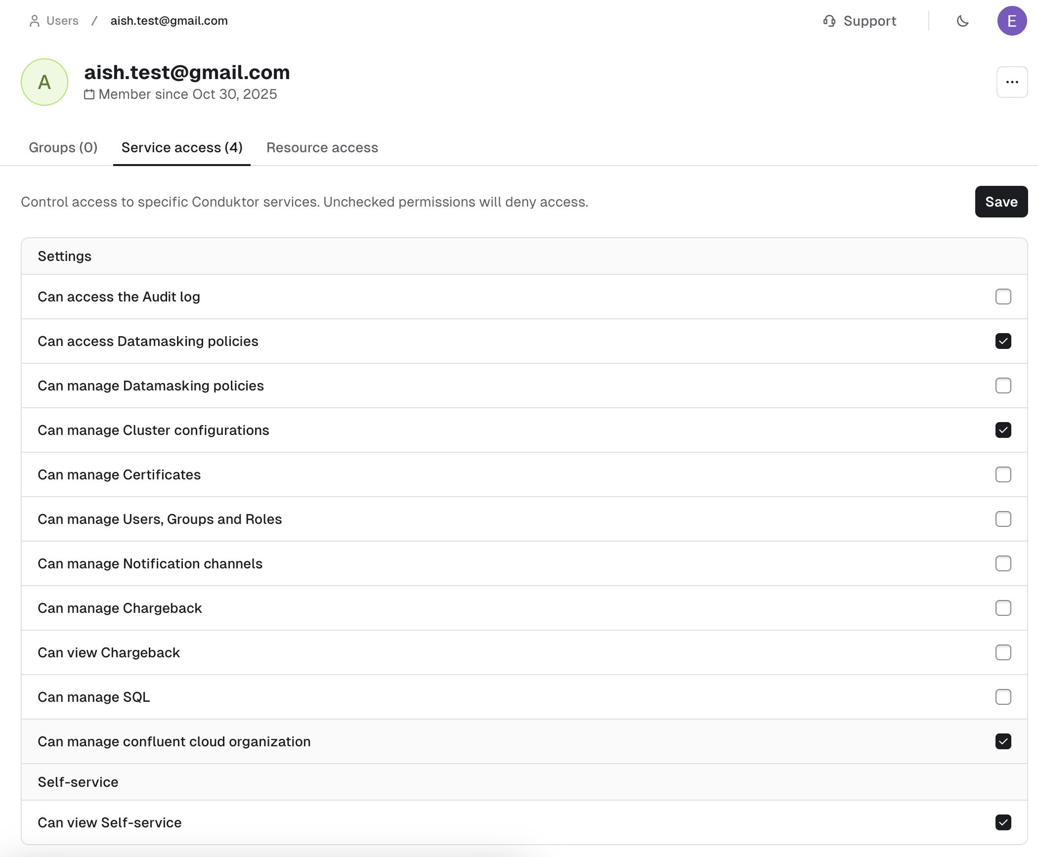 A user's service access with Can manage confluent cloud organization ticked