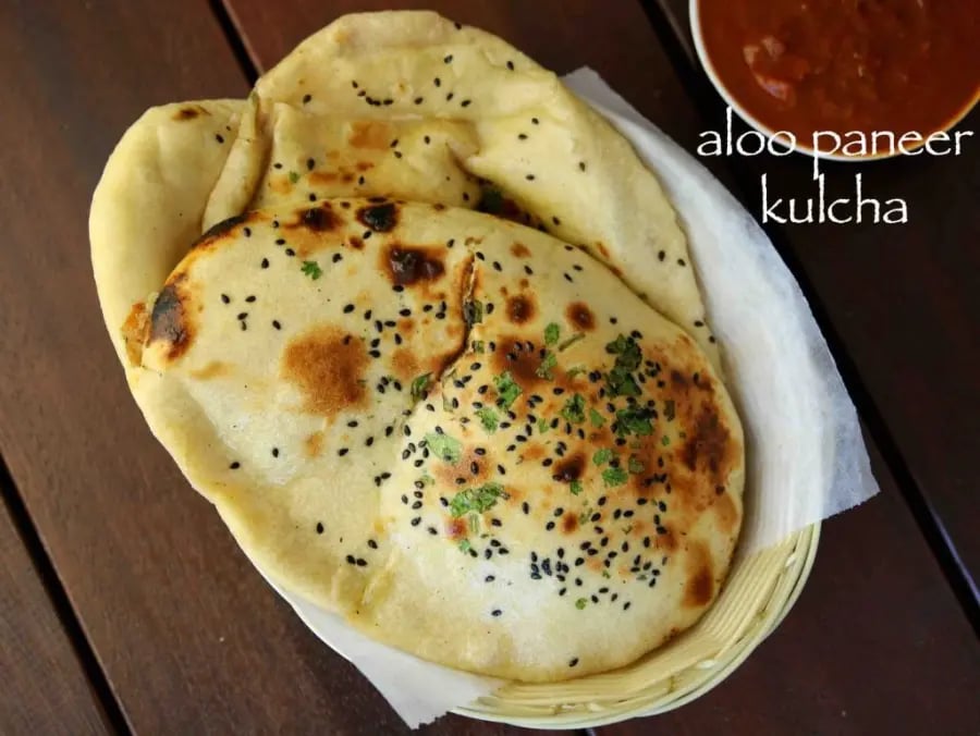 masala-kulcha-recipe-aloo-paneer-kulcha