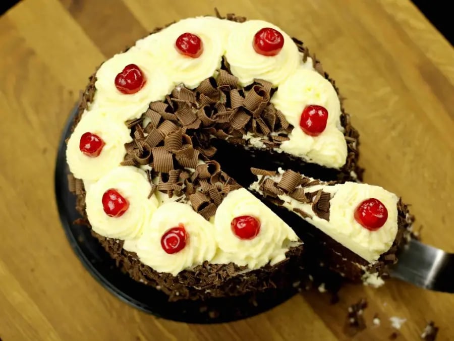 easy-eggless-black-forest-cake-recipe