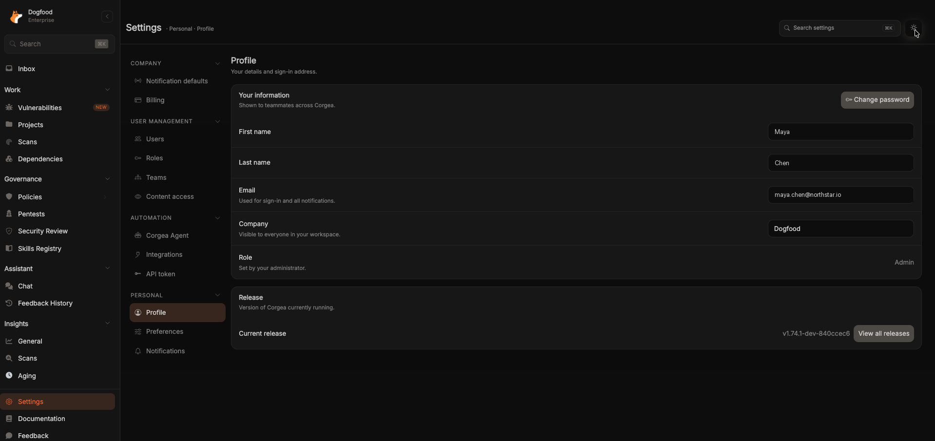 La page Settings affichant les quatre catégories dans le rail de gauche