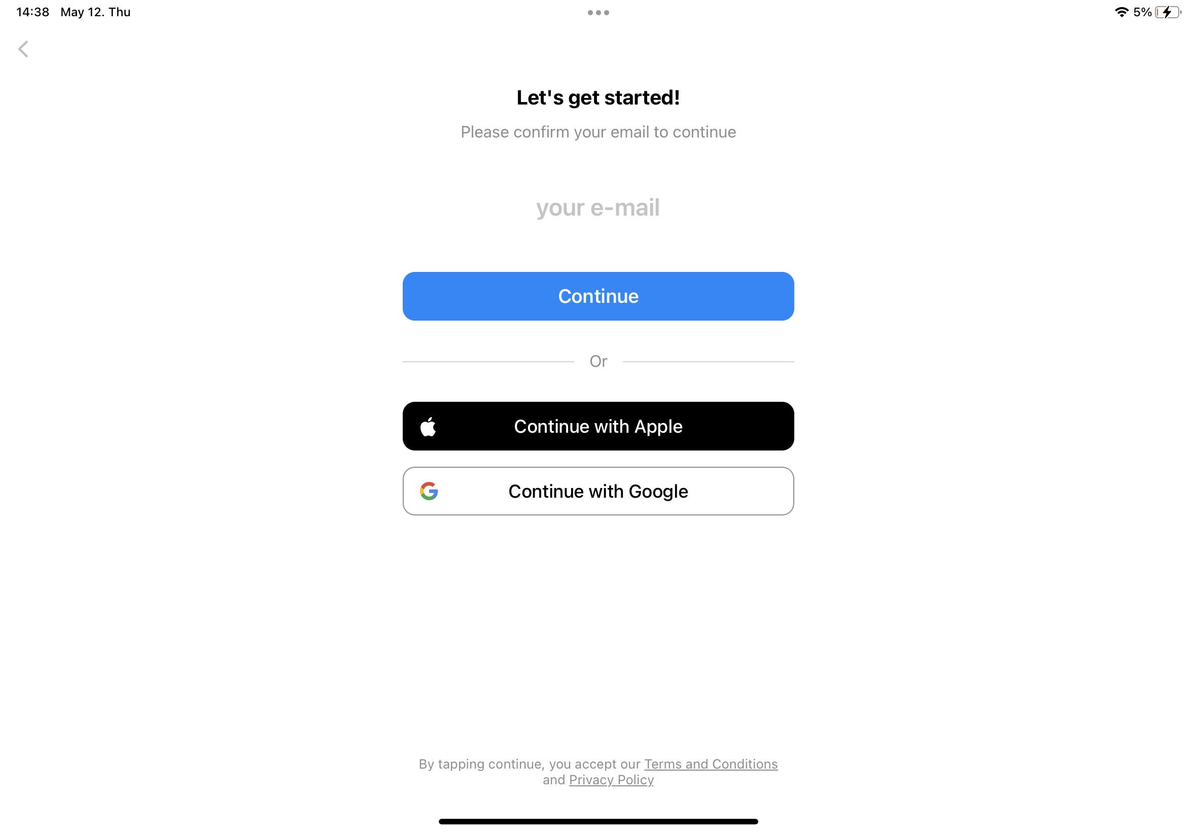 顯示電子郵件與社交登入選項的 Craft 登入畫面