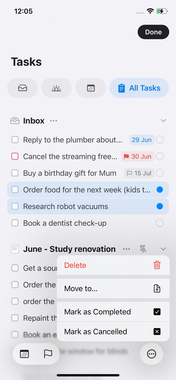 Selezione multipla su iOS con il menu delle azioni in blocco aperto