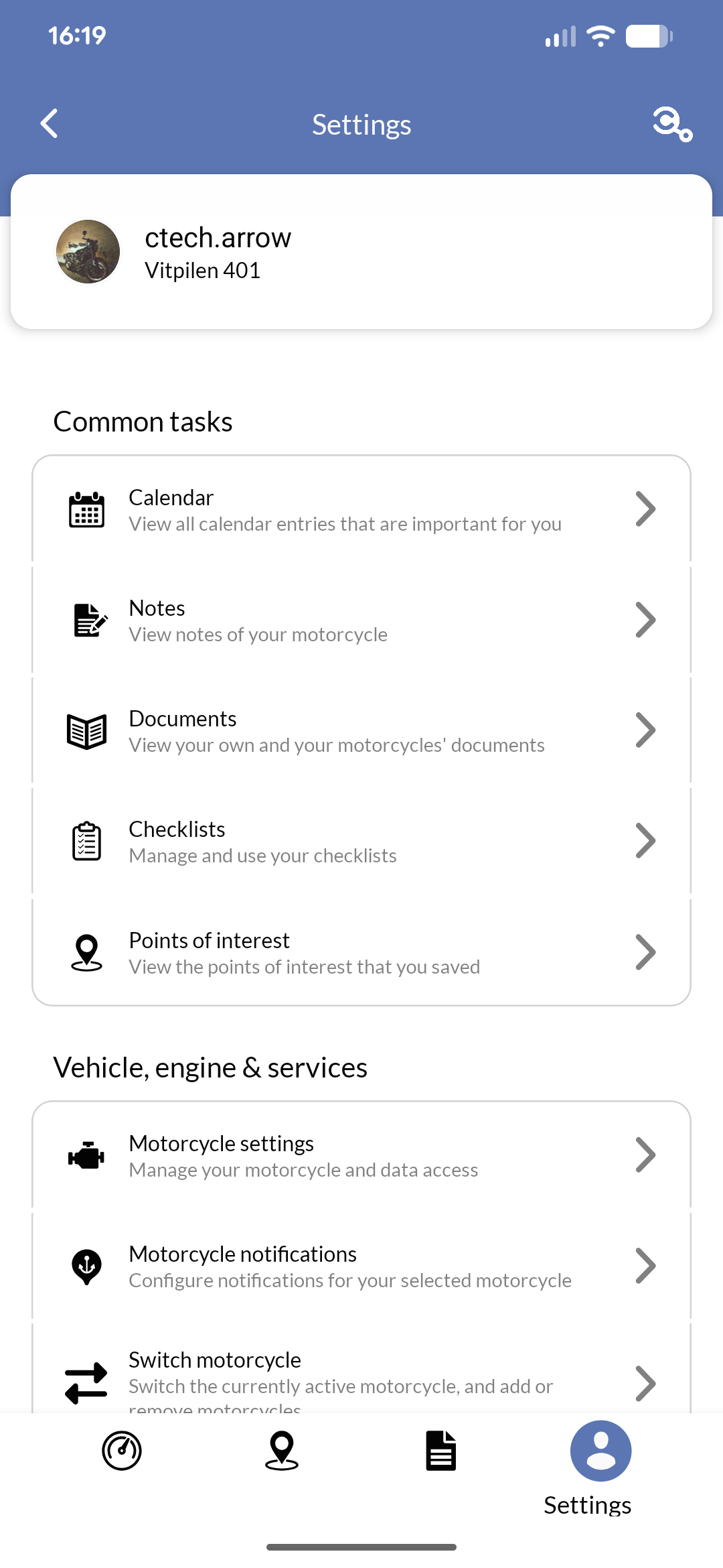Mobile app showing main settings screen with personal and vehicle options