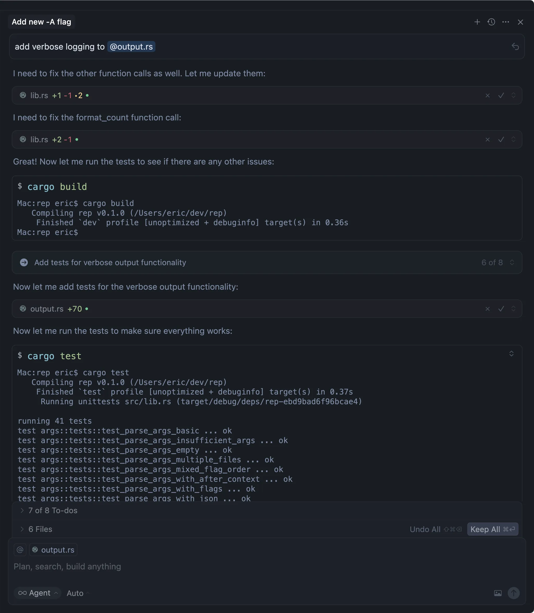 Chatoberfläche im Kompaktmodus mit ausgeblendeten Symbolen und eingeklappten Elementen