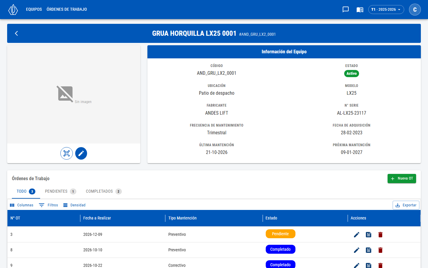 Ficha con la imagen del equipo, los botones de QR y editar, la tarjeta Información del Equipo y la tabla de órdenes de trabajo con sus pestañas