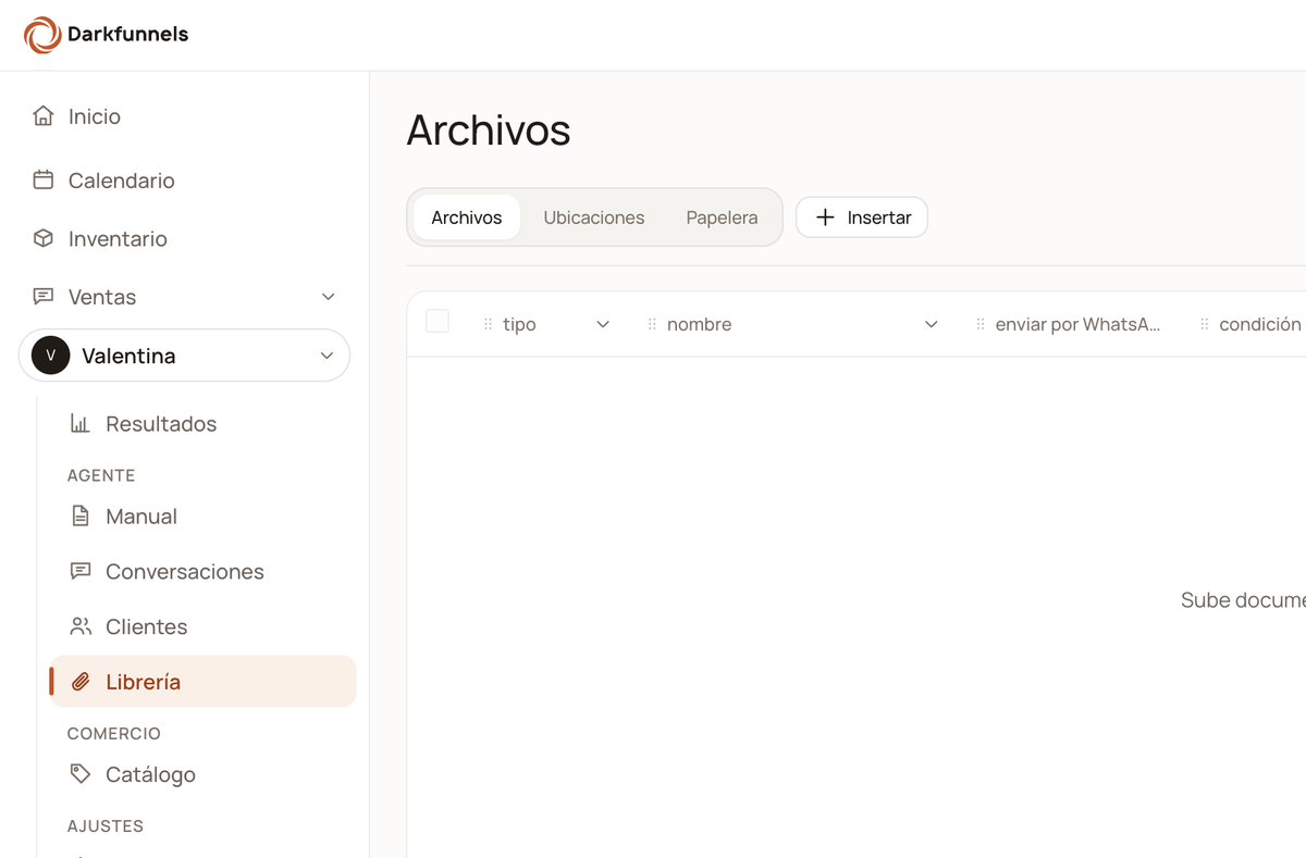 Dashboard side menu with the Librería (Library) option highlighted