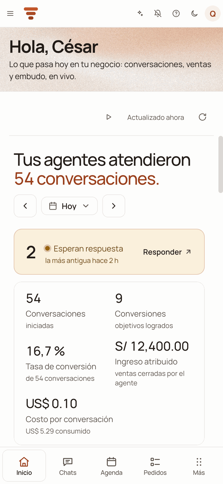Dashboard Home on a phone with the bottom bar Inicio, Chats, Agenda, Pedidos and Más