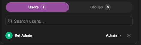 Dataerai permissions dialog Users/Groups tabs with a per-grantee role dropdown