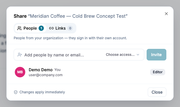 People tab with an invitation field, access-level selector, and current access list