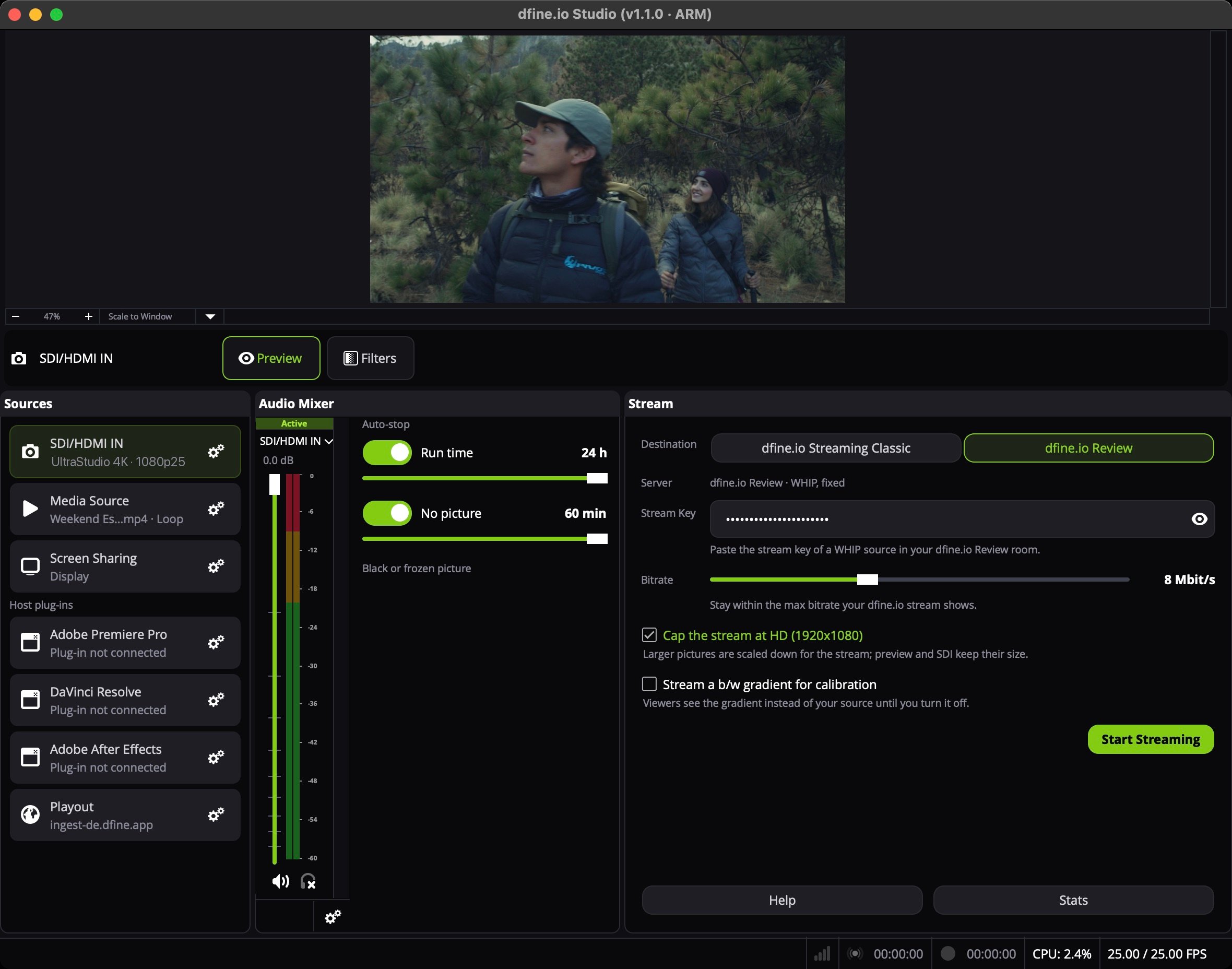 dfine.io Studio mit SDI/HDMI IN auf Sendung, Karte und Modus in der Zeile und dem eingehenden Bild in der Vorschau