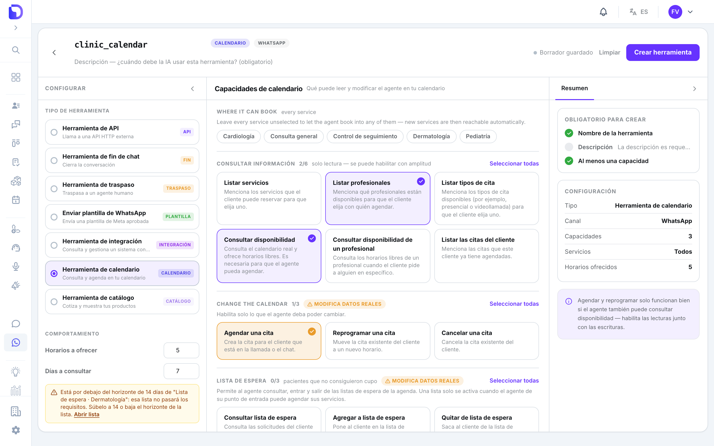 Pantalla de creación de herramienta con la lista Tipo de herramienta (API, fin de chat, traspaso, plantilla de WhatsApp, integración, calendario, catálogo) y la opción Herramienta de calendario seleccionada, junto al panel de capacidades y el botón Crear herramienta.