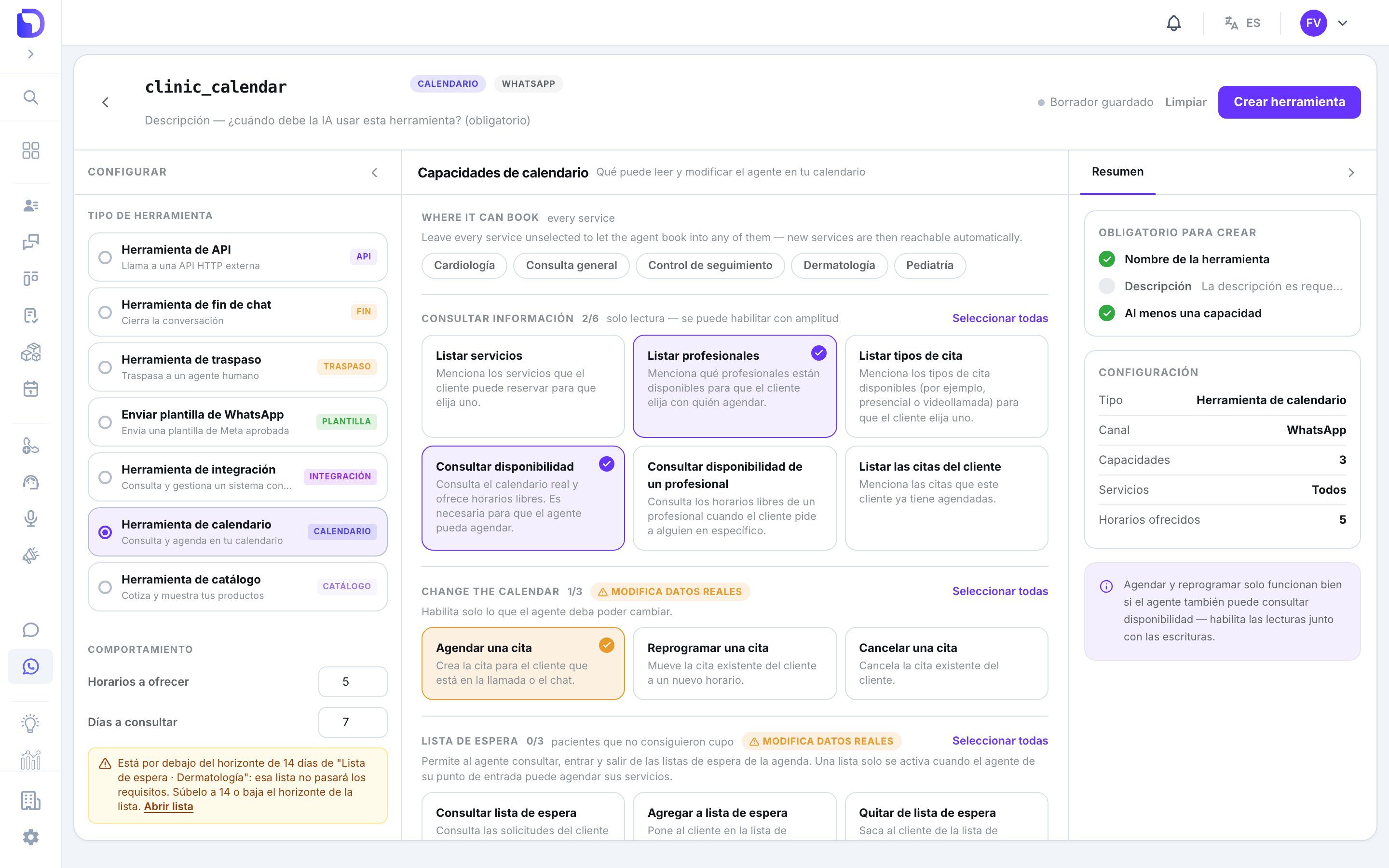 Pantalla de creación de herramienta con la lista Tipo de herramienta (API, fin de chat, traspaso, plantilla de WhatsApp, integración, calendario, catálogo) y la opción Herramienta de calendario seleccionada, junto al panel de capacidades y el botón Crear herramienta.