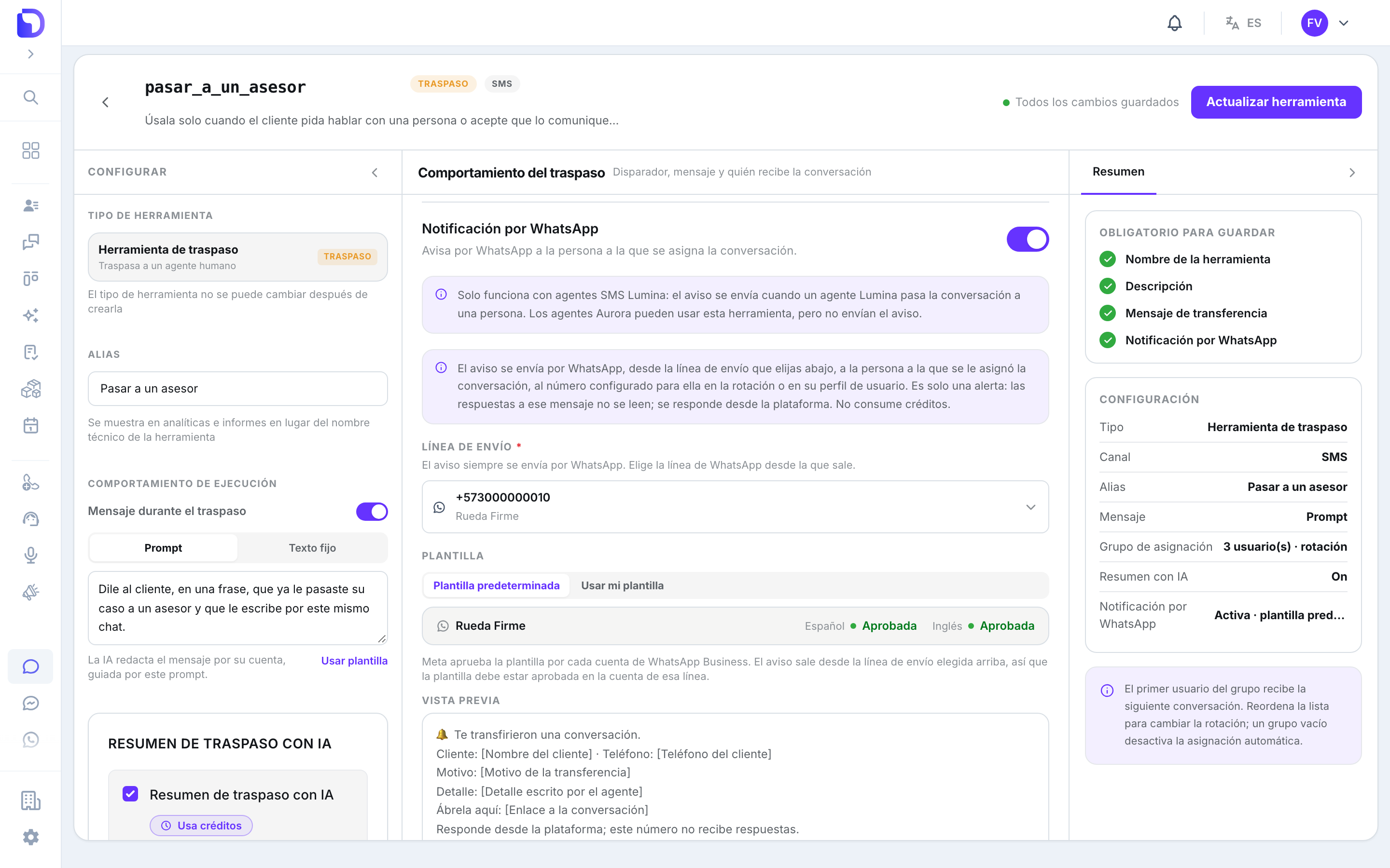 Herramienta de traspaso para SMS con Notificación por WhatsApp activada, el aviso Solo funciona con agentes SMS Lumina, la explicación de que el aviso se envía por WhatsApp, la Línea de envío obligatoria con un número de WhatsApp de la cuenta Rueda Firme y la Plantilla predeterminada aprobada en español e inglés.