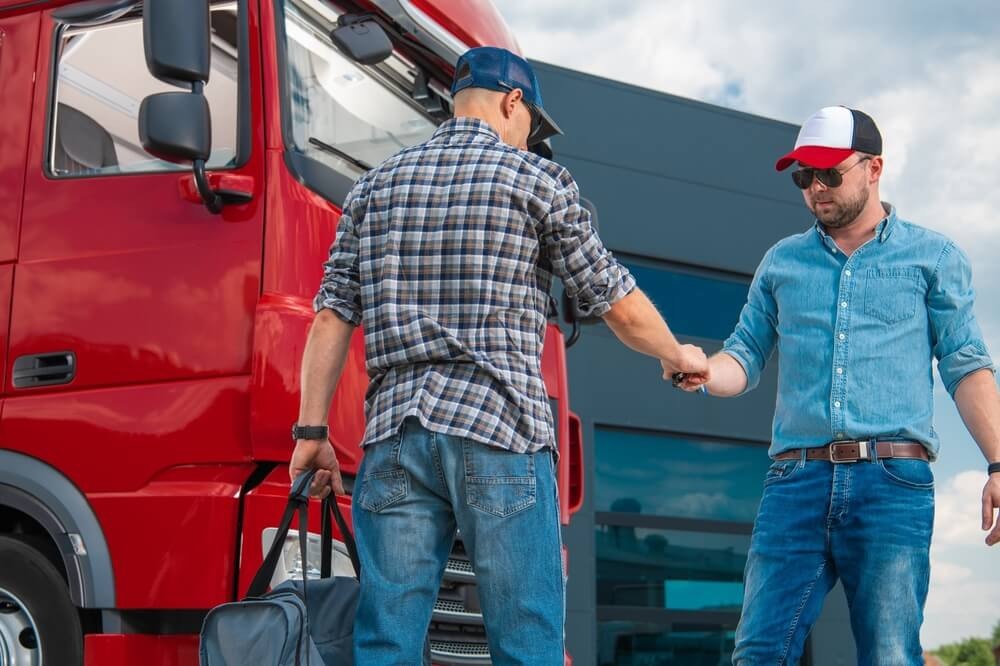 CDL truck drivers meet for ELDT training