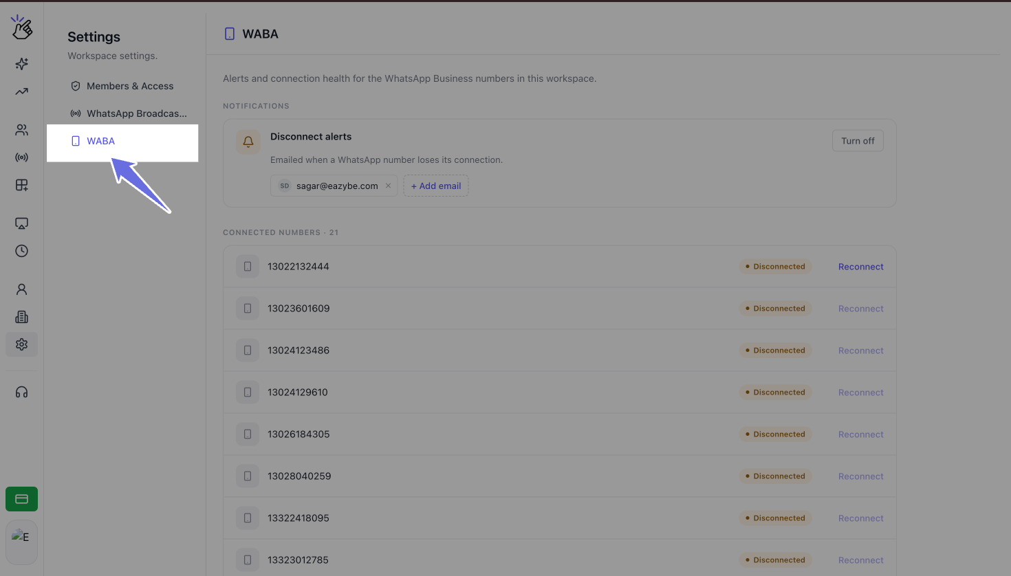 WABA destacado nas configurações com alertas e números conectados visíveis